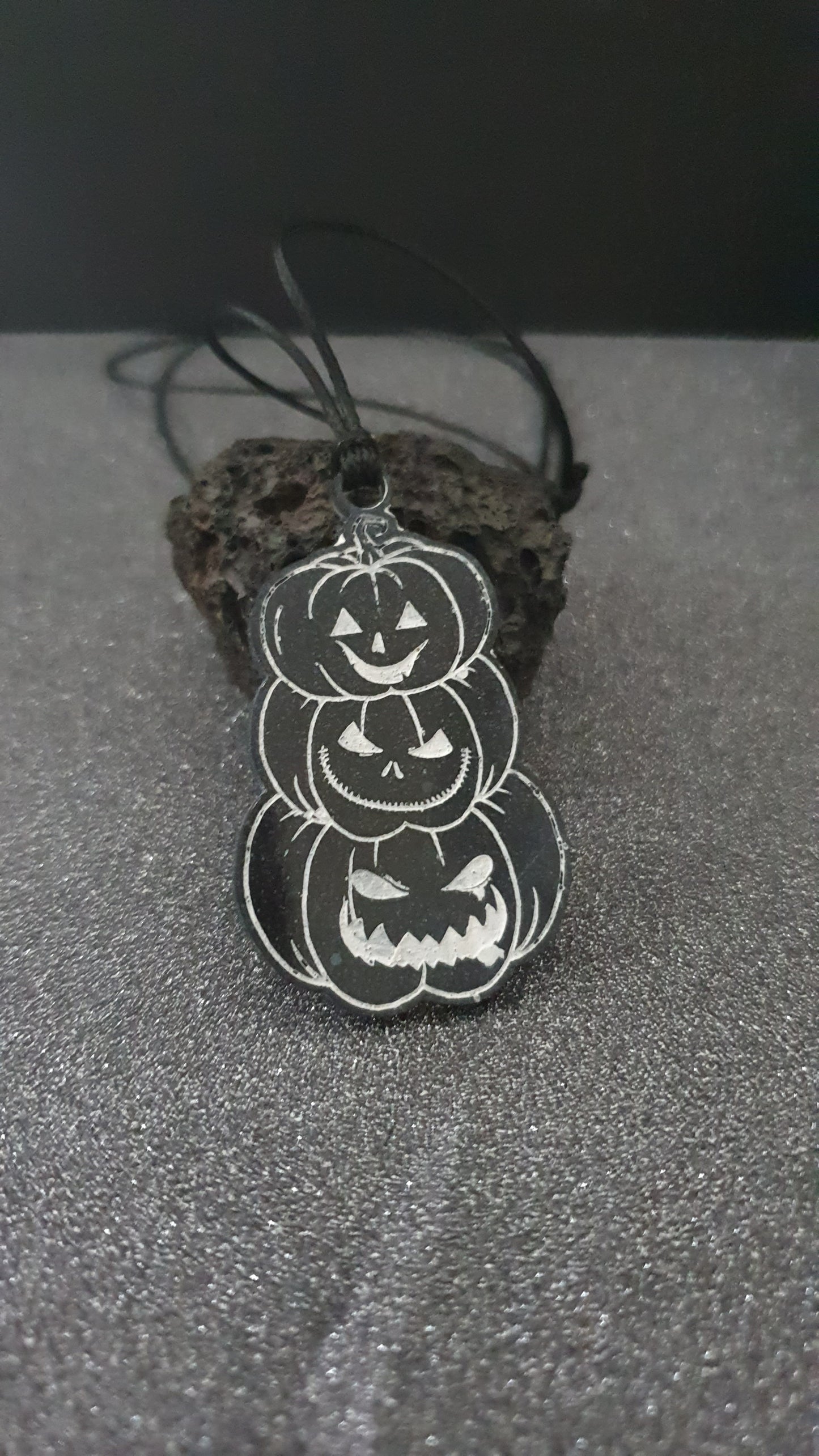 Pendentif Citrouille d'Halloween noir