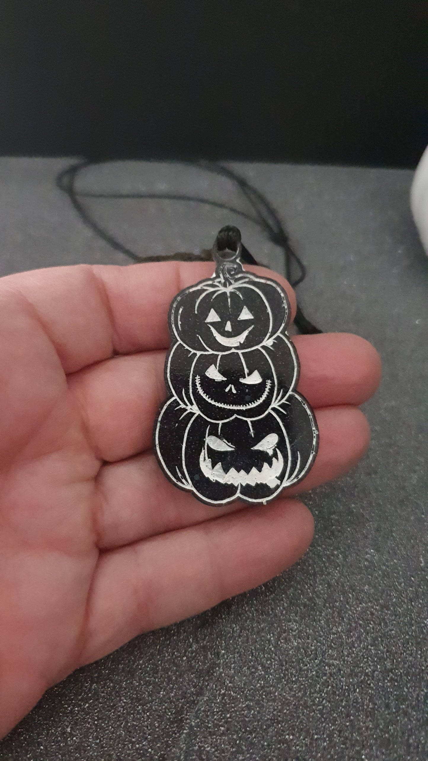 Pendentif Citrouille d'Halloween noir