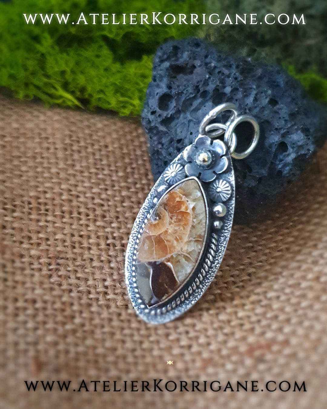 Pendentif Fleur de Beltane en Argent Massif et Ammonite