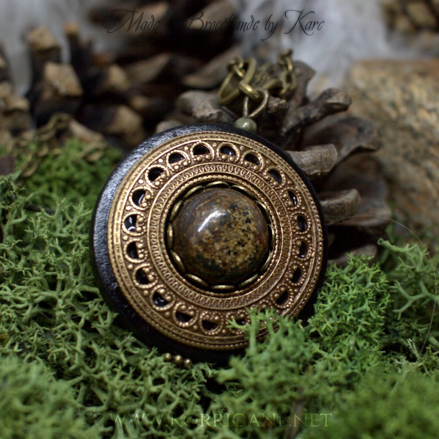 Collier Protection Pendentif 'Amddiffyn' Bronzite - korrigane