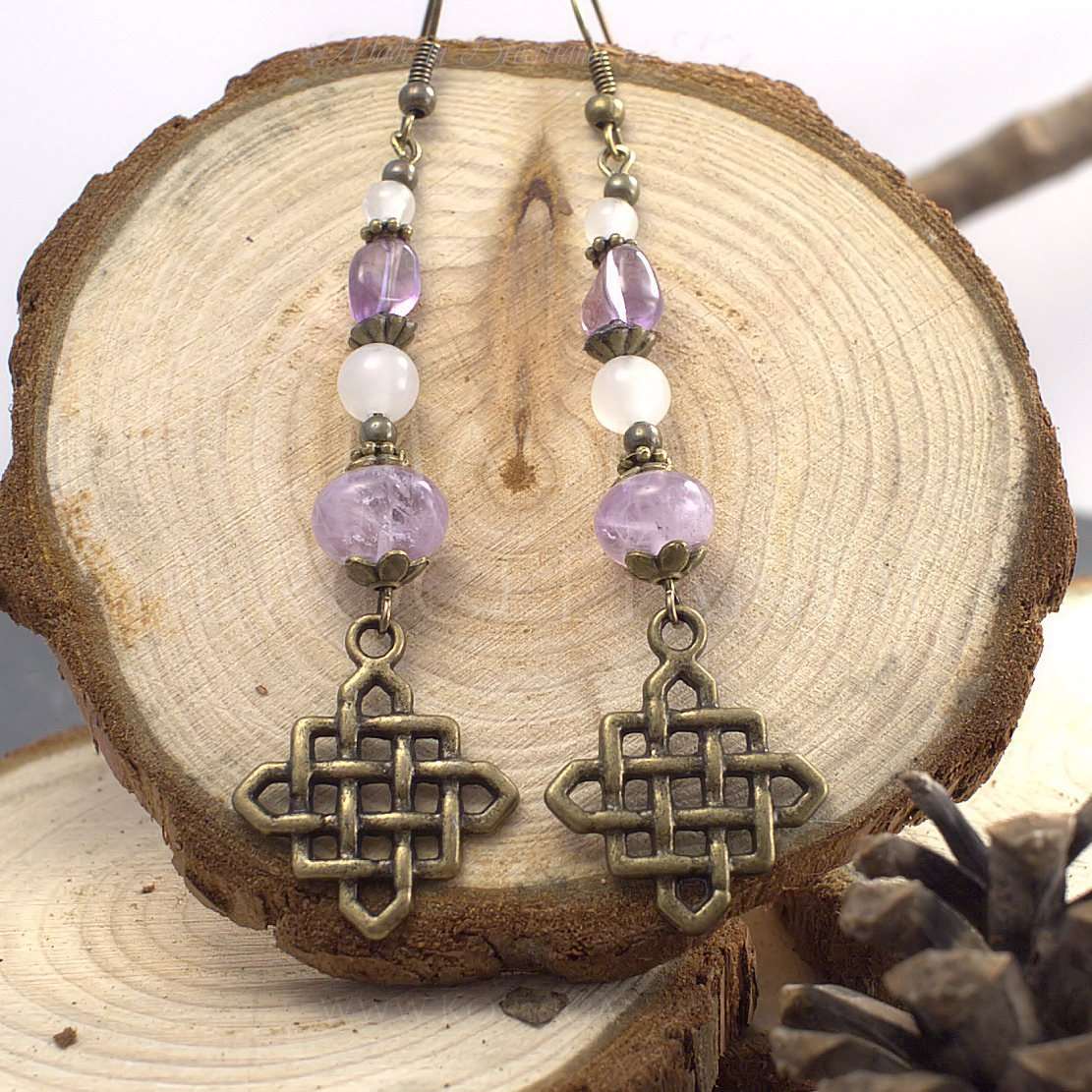Boucles d'Oreilles Kendoniañ - Entrelacs Celtes - Améthyste, Jaspe & Quartz - Artisanat Made In Brocéliande - France - Lithothérapie Korrigane