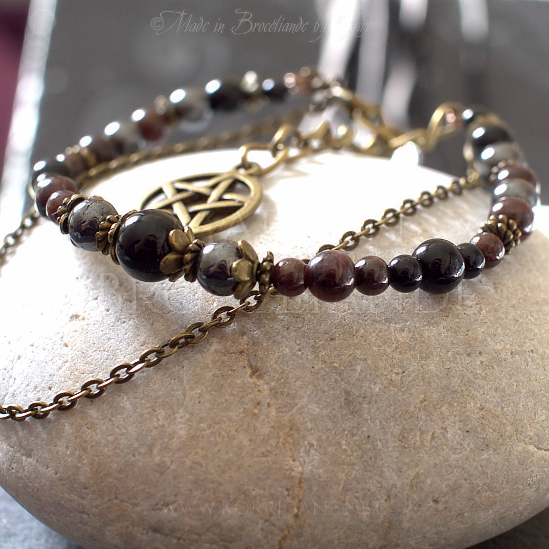 Bracelet Kendoniañ - Pentagramme Pentacle Wicca - Onyx, Grenat, Hématite - Artisanat - Lithothérapie Korrigane