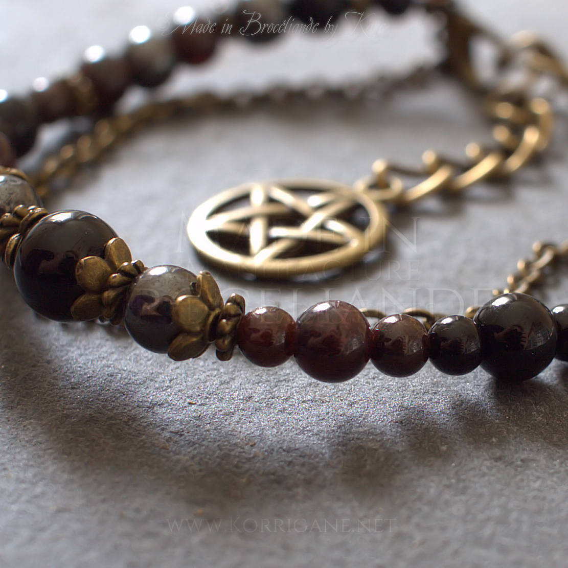 Bracelet Kendoniañ - Pentagramme Pentacle Wicca - Onyx, Grenat, Hématite - Artisanat - Lithothérapie Korrigane
