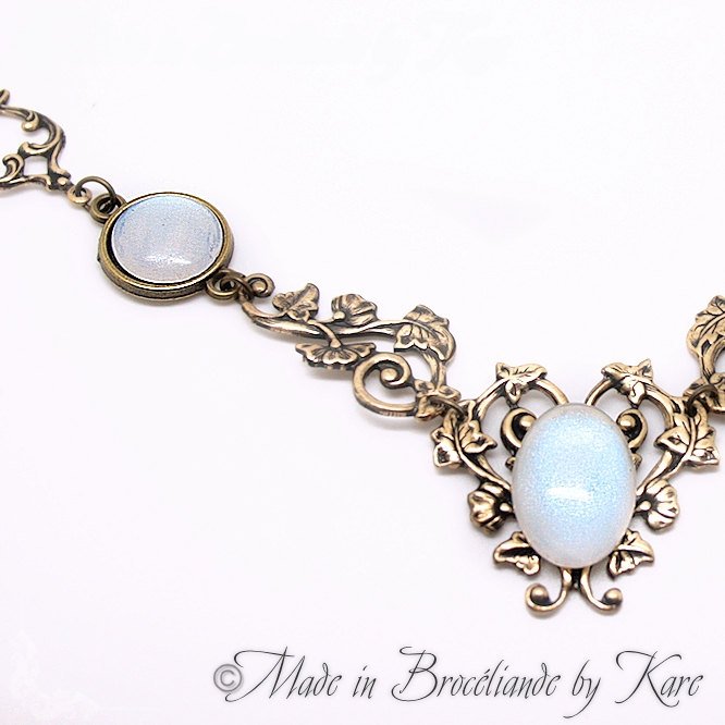 Collier Féeries "Korrigane" - Imitation Pierre de Lune Bronze Korrigane