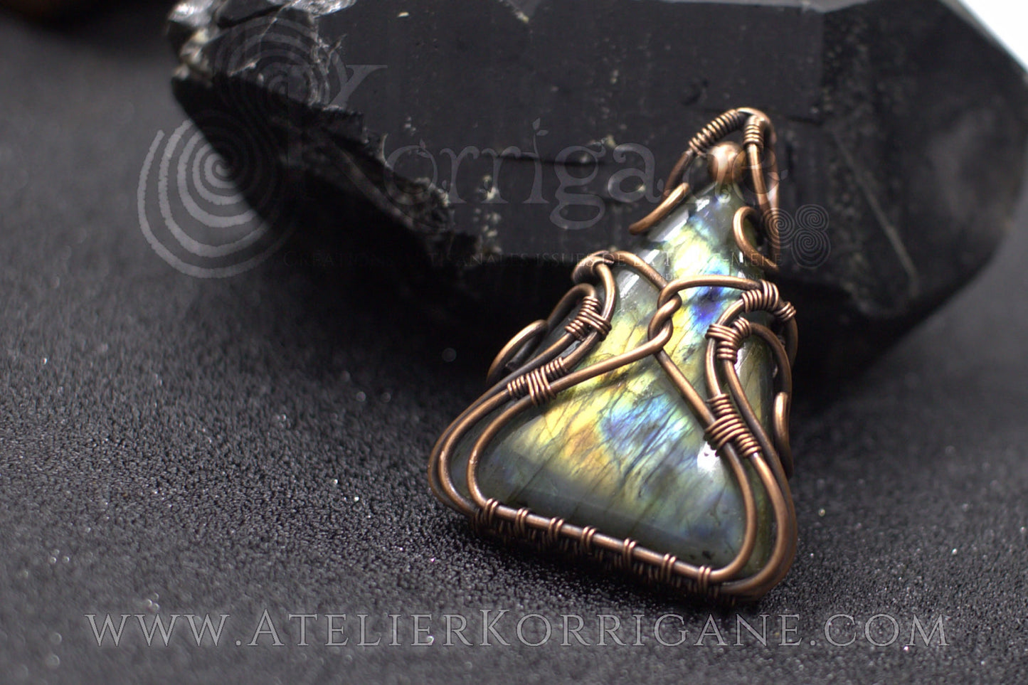 Collier en Labradorite et cuivre Korrigane