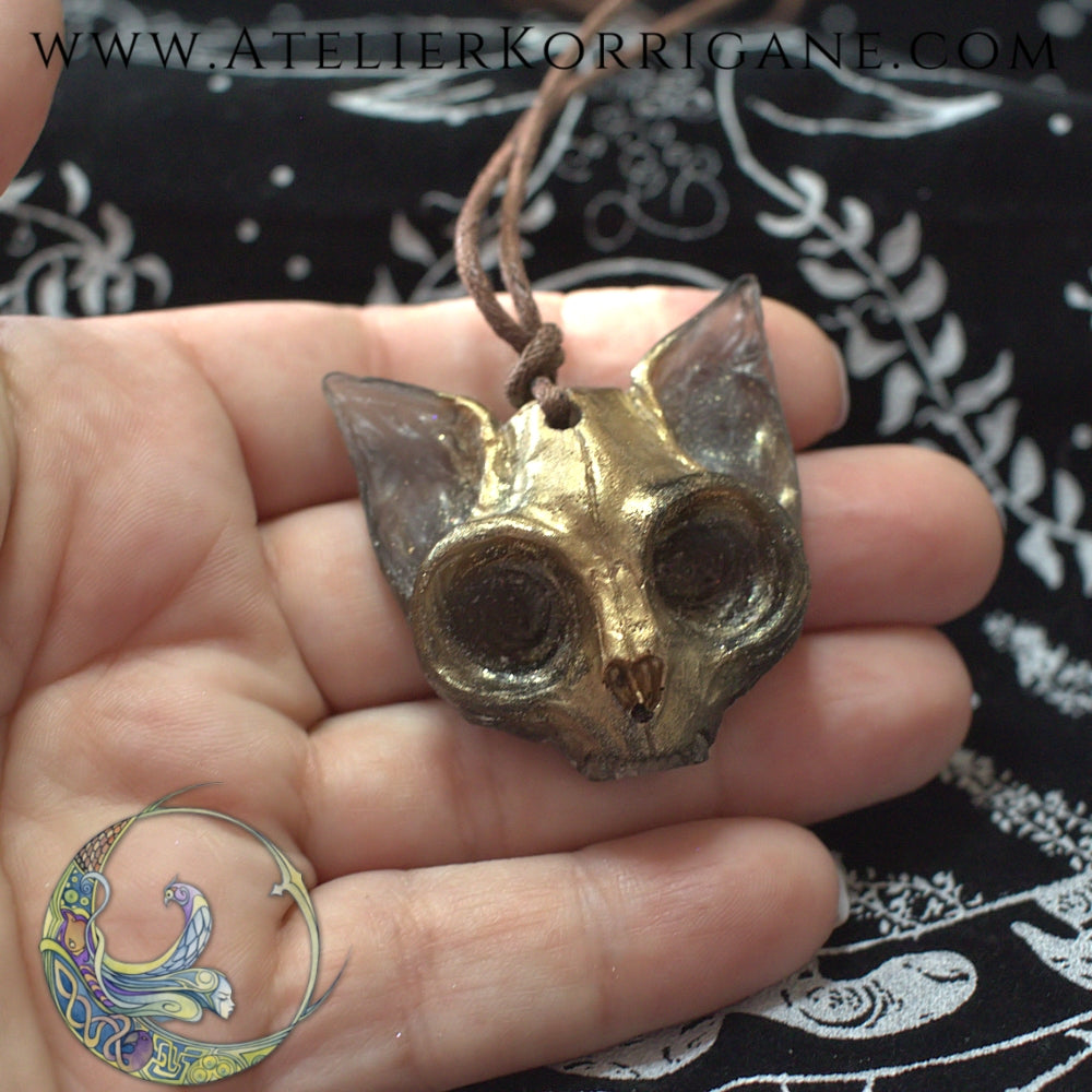Pendentif Crane de Chat Gothique Korrigane