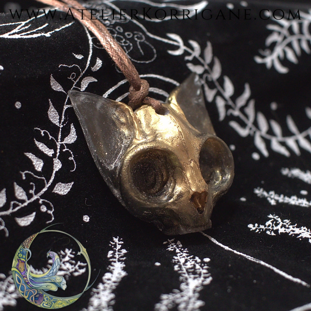 Pendentif Crane de Chat Gothique Korrigane