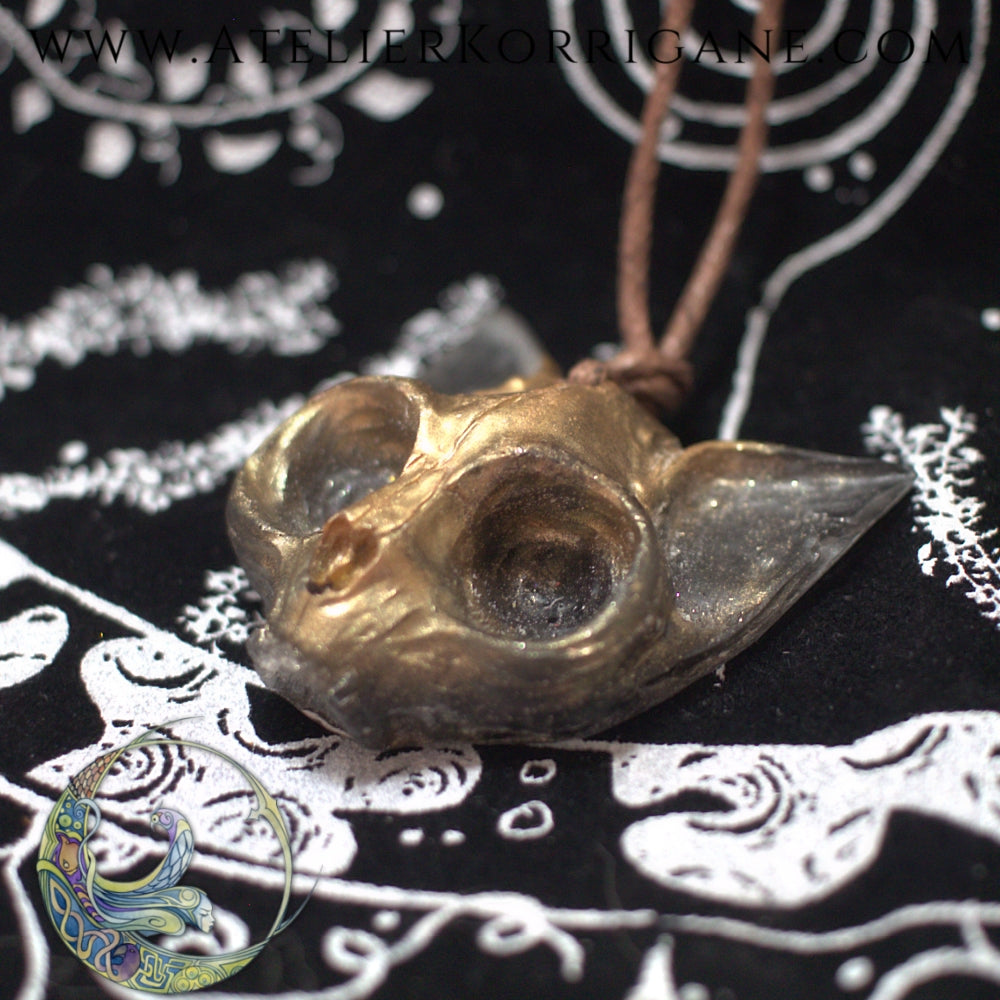 Pendentif Crane de Chat Gothique Korrigane