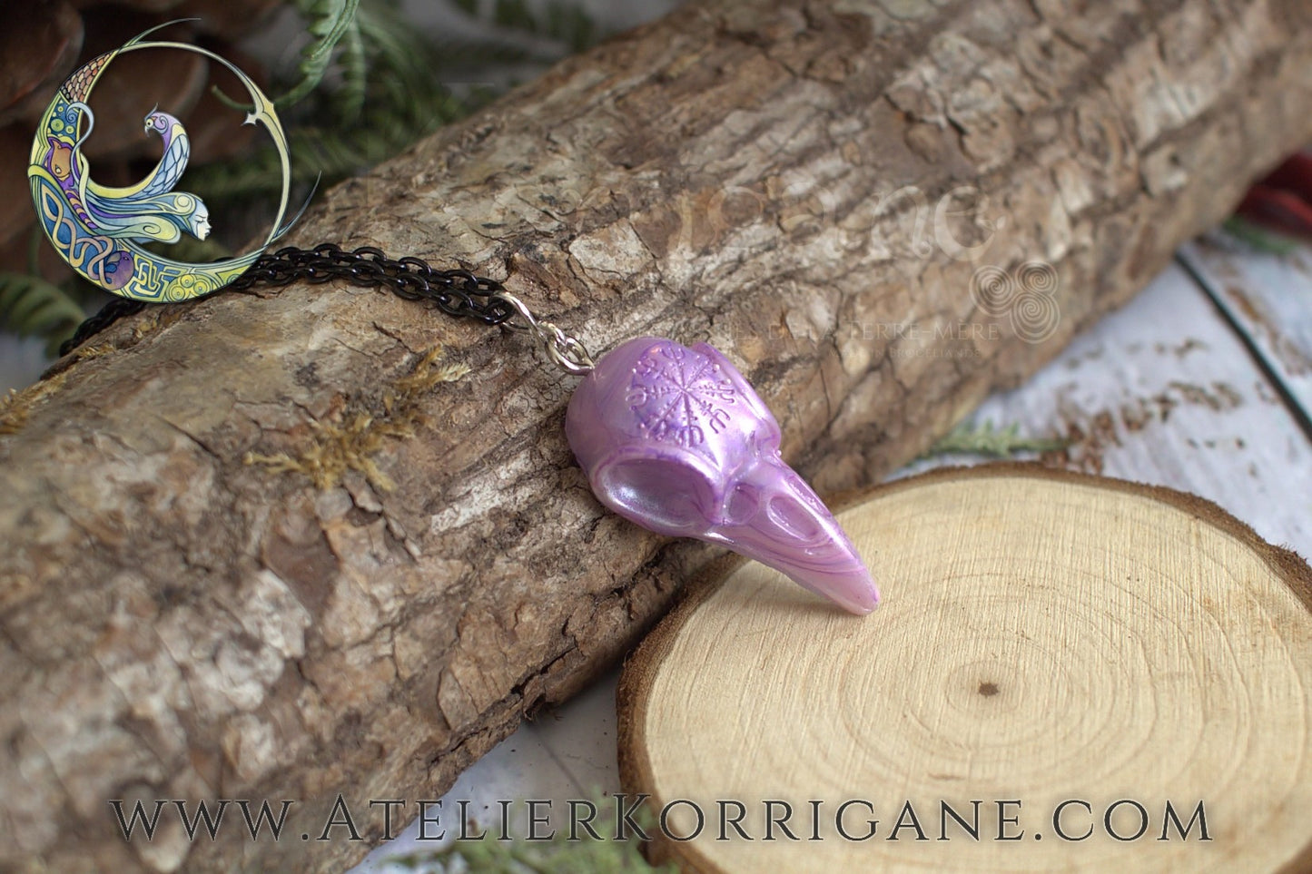 Pendentif Totem Corbeau Mauve Korrigane