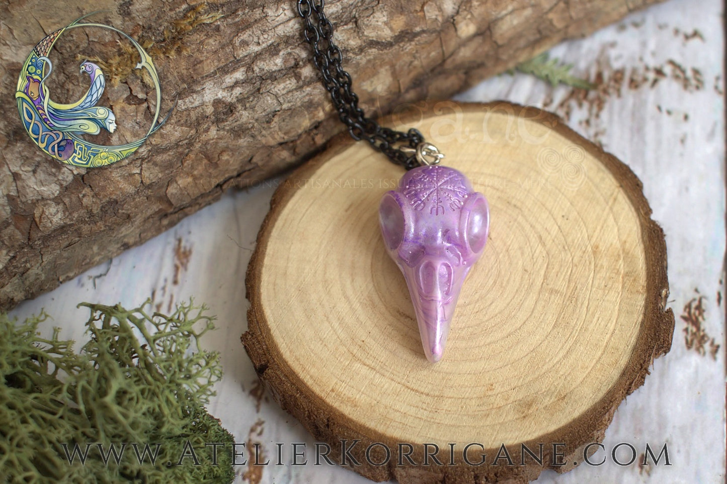 Pendentif Totem Corbeau Mauve Korrigane