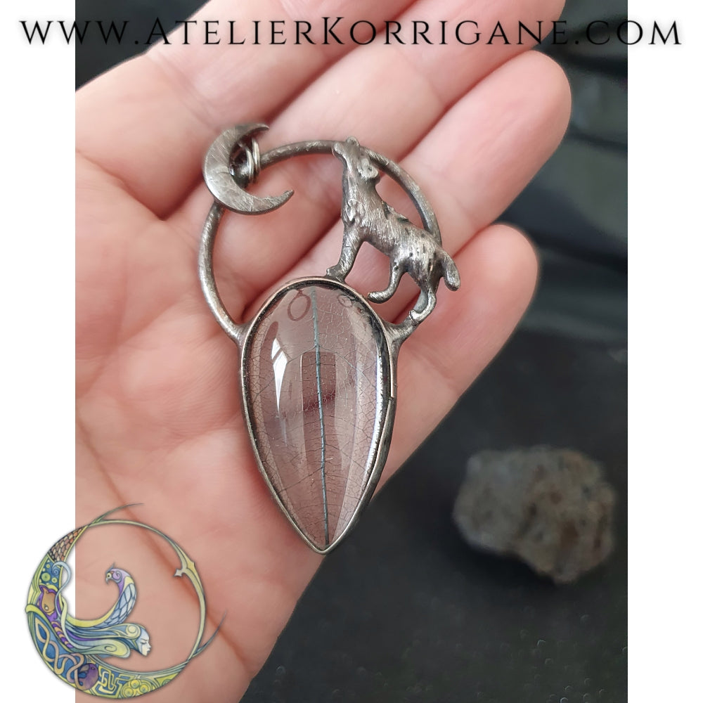 Collier Plantes avec de véritable Feuille et Loup Sous la Lune - Les Botaniques Korrigane