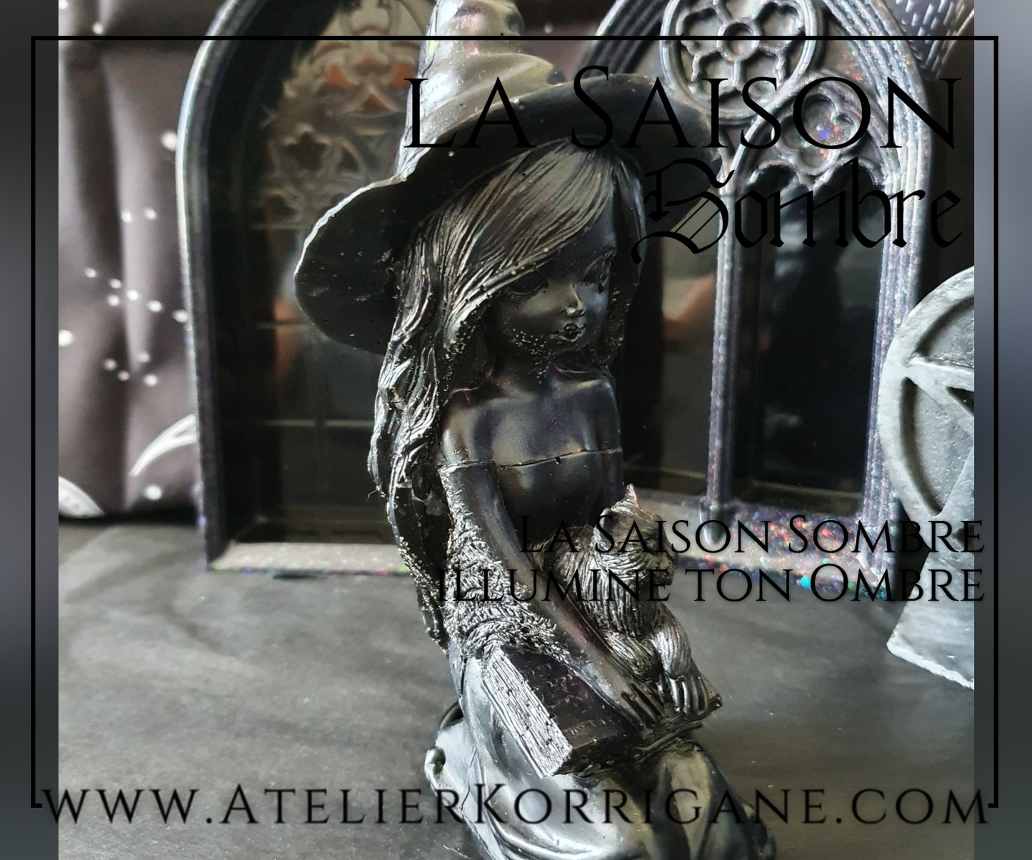 Statuette Little Witch avec son chat et son grimoire Korrigane