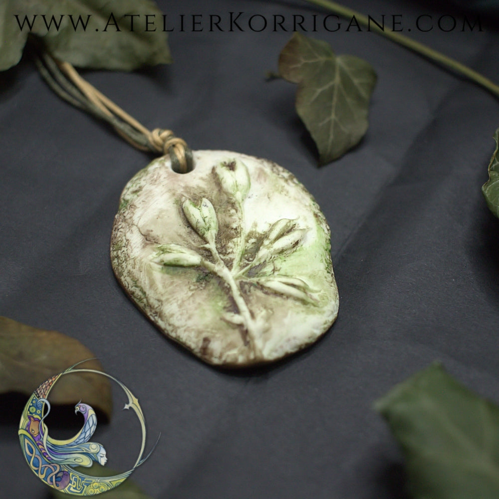 Collier Totem Woodlands Fleurs Korrigane