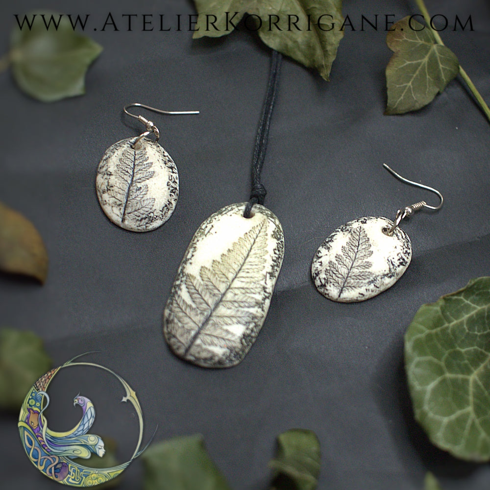 Parure Pendentif & Boucles d'Oreilles Woodlands Korrigane