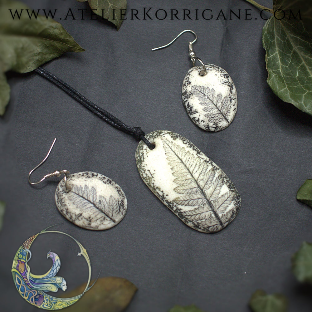 Parure Pendentif & Boucles d'Oreilles Woodlands Korrigane