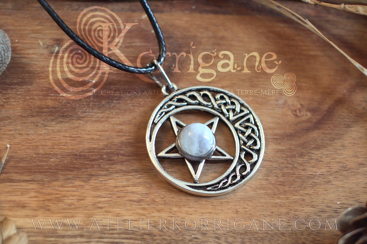 Médaillon Pentagramme Lune en Quartz Korrigane
