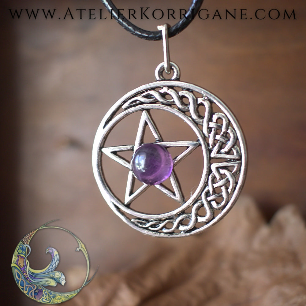 Pendentif pentagramme médaillon