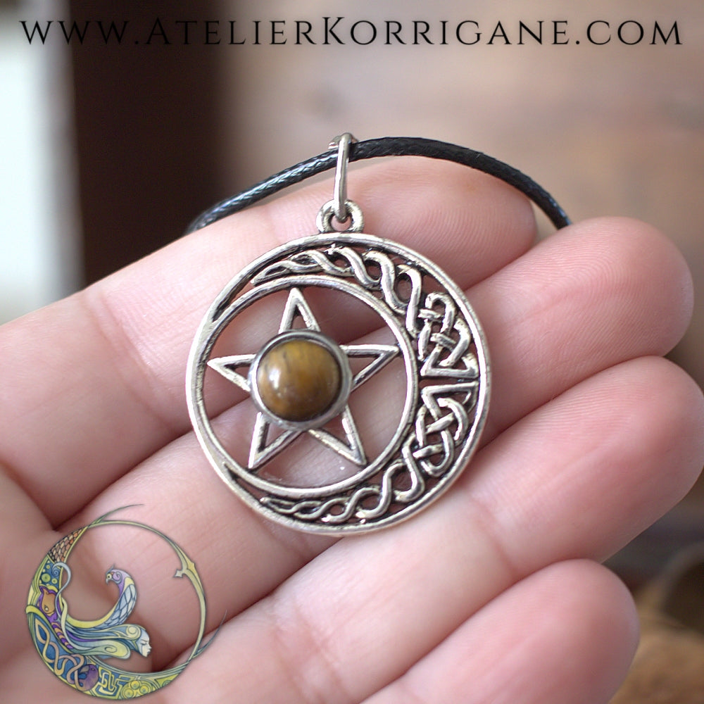 Médaillon Pentagramme Lune en Œil de Tigre Korrigane