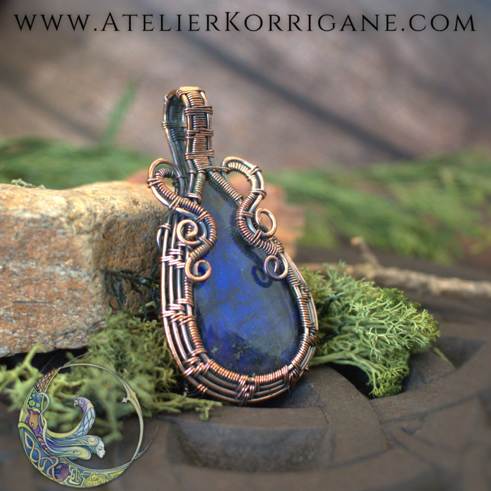 Pendentif en Labradorite Bleue Korrigane