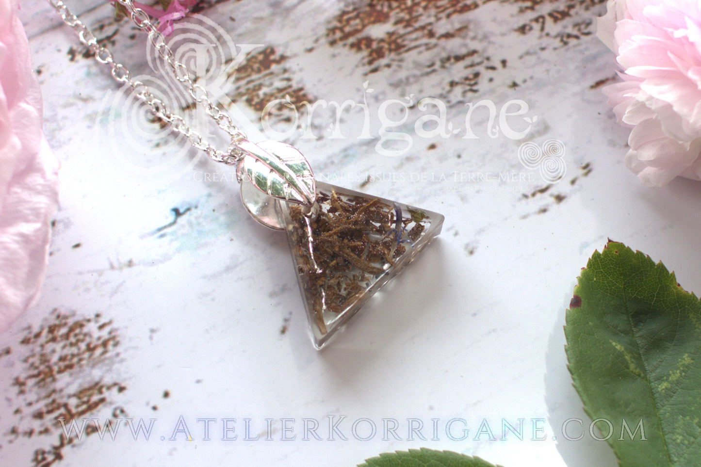 Pendentif Ynis Wytrin avec sa Valériane - korrigane