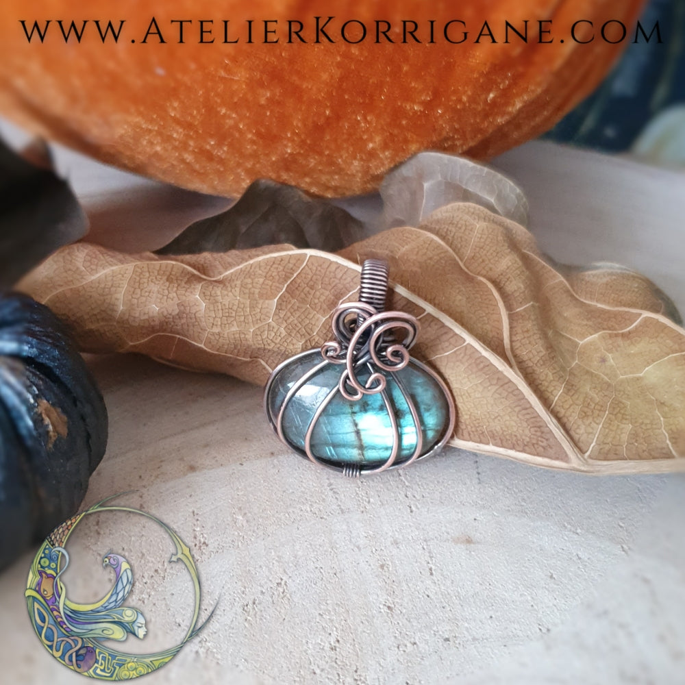 Pendentif Citrouille en Labradorite Korrigane
