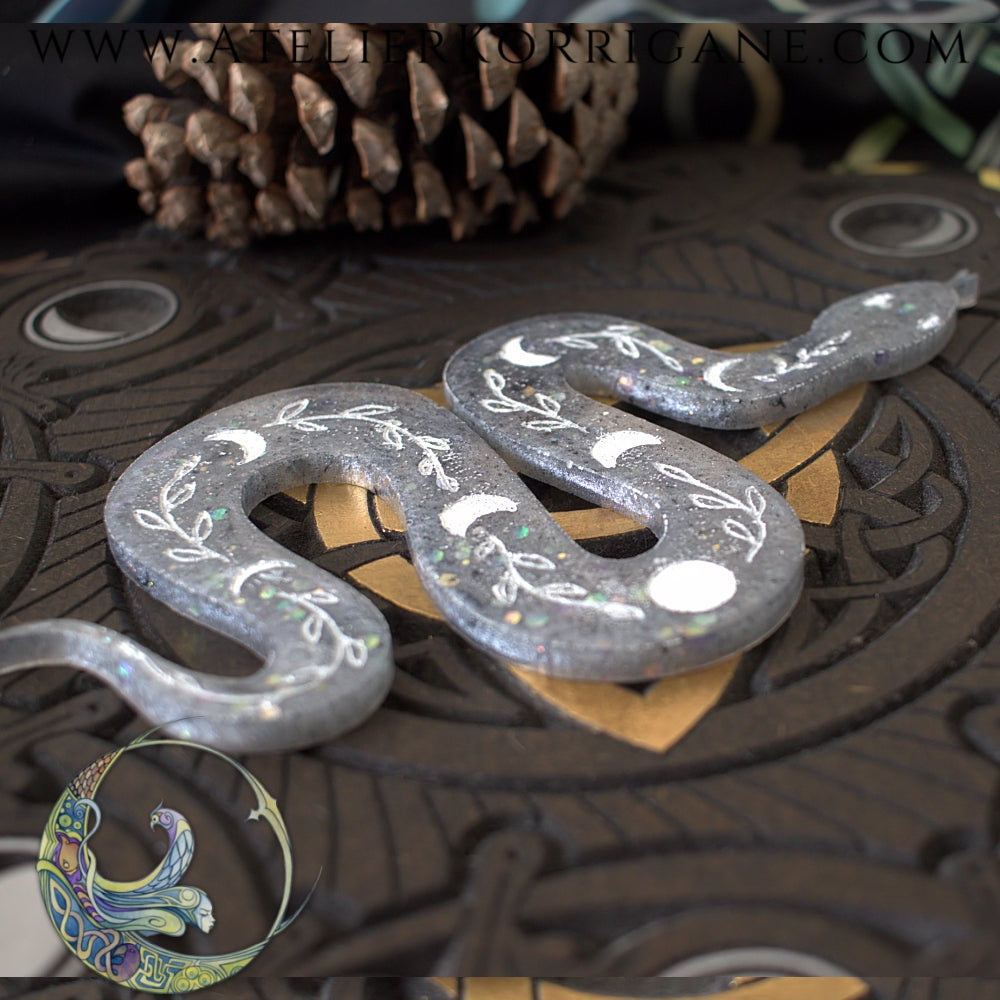 Totem Serpent orné de phases Lunaires V2 Korrigane
