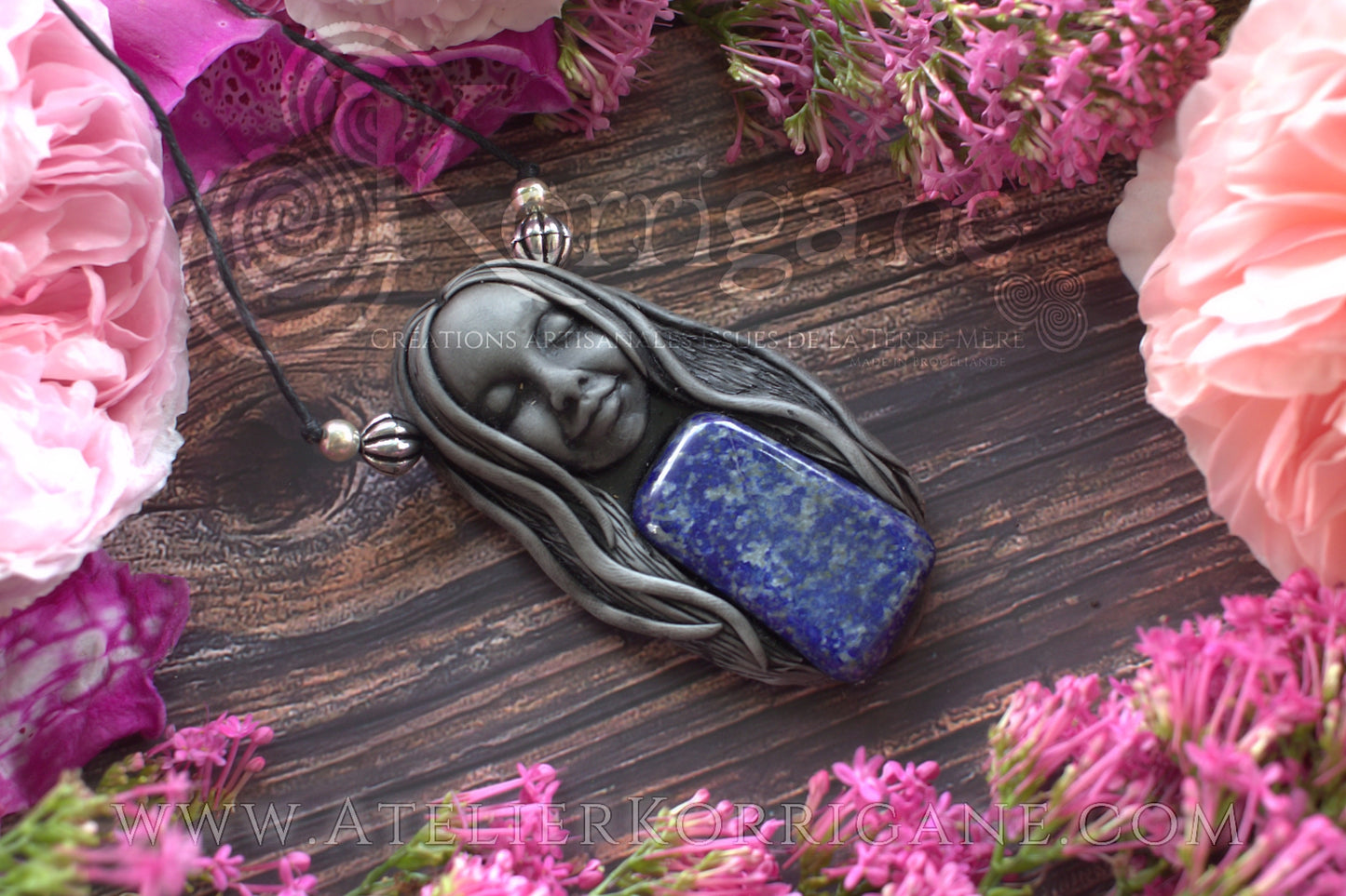 Pendentif Déesse-Mère en Lapis Lazuli - korrigane
