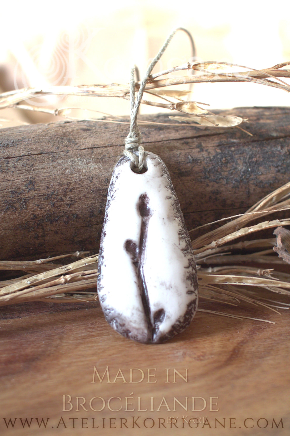 Collier Totem Woodlands Plante Bourgeons - korrigane