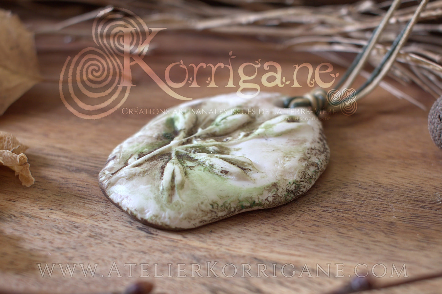 Collier Totem Woodlands Fleurs - korrigane