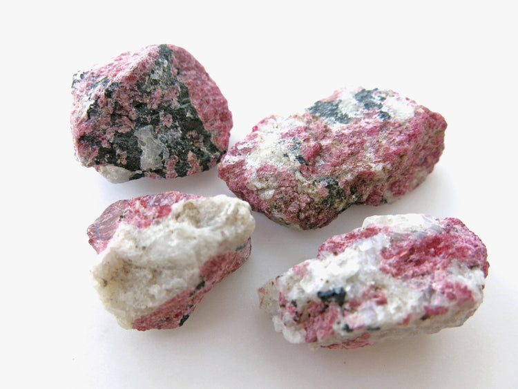 Eudialyte Korrigane