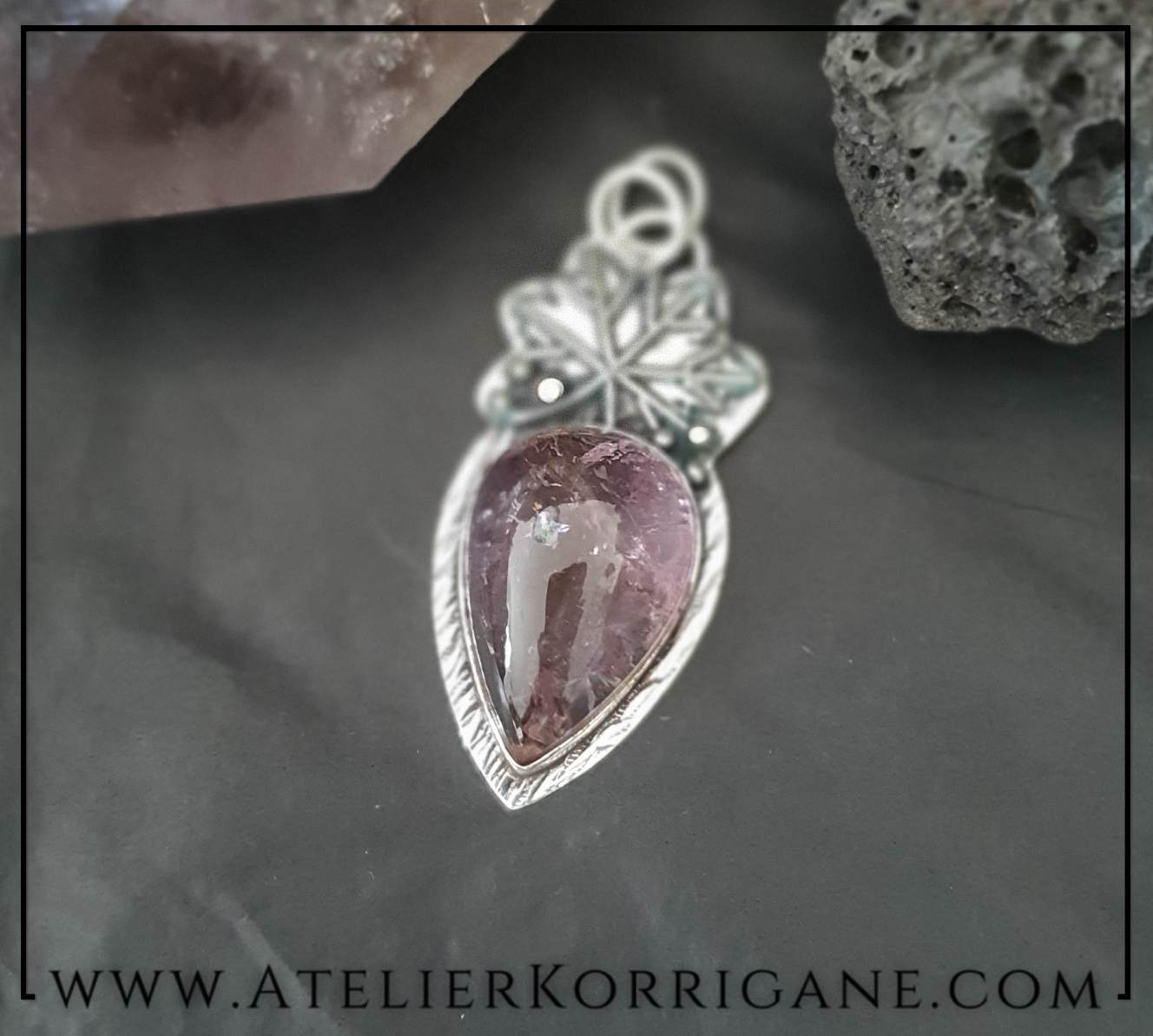 Pendentif Feuille en Argent Massif et Ametrine