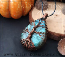 Charger l&#39;image dans la galerie, Pendentif Mabon Arbre de Vie en Labradorite Bleu Océan