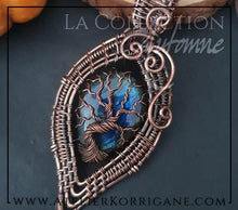 Charger l&#39;image dans la galerie, Pendentif Mabon Arbre de Vie en Labradorite Bleu Profond