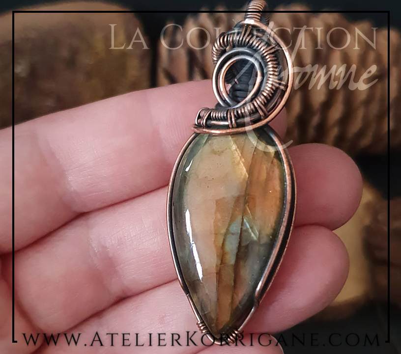 Pendentif Mabon en Labradorite Vert Doré