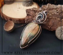 Charger l&#39;image dans la galerie, Pendentif Mabon en Labradorite Vert Doré