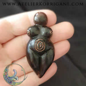 Talisman Déesse-Mère Spirale - Noir et Bronze