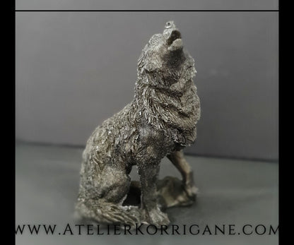 Statuette Totem Loup hurlant