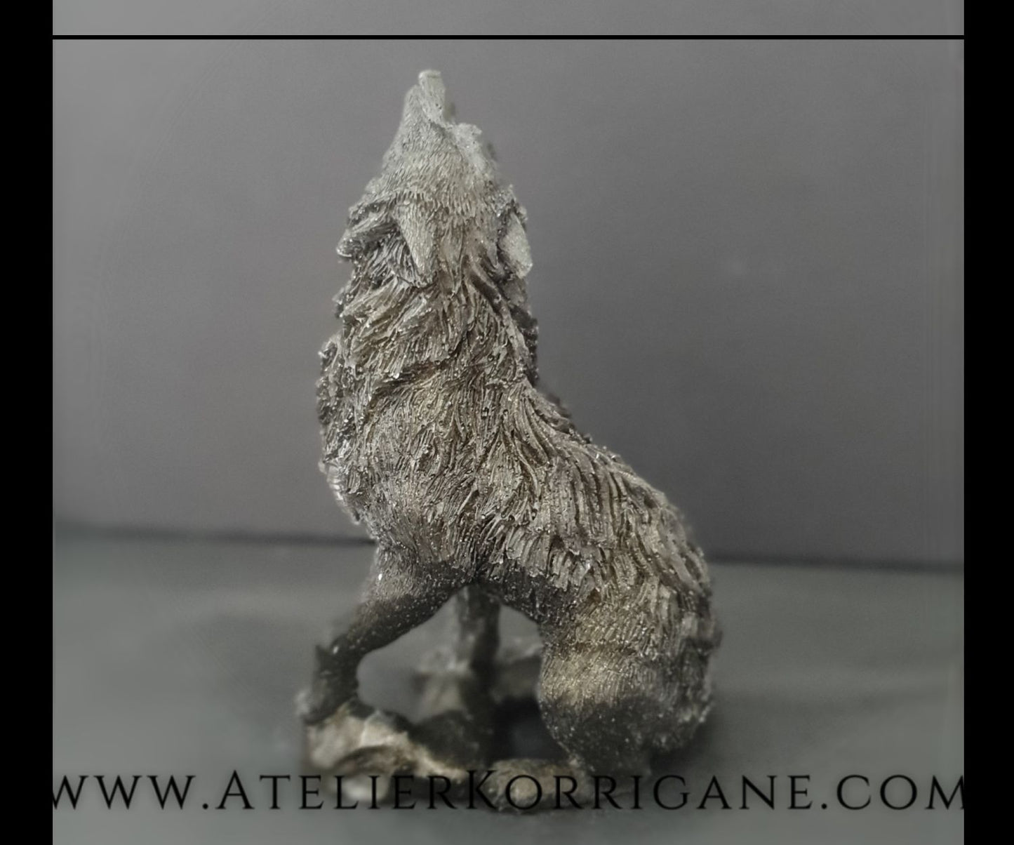 Statuette Totem Loup hurlant