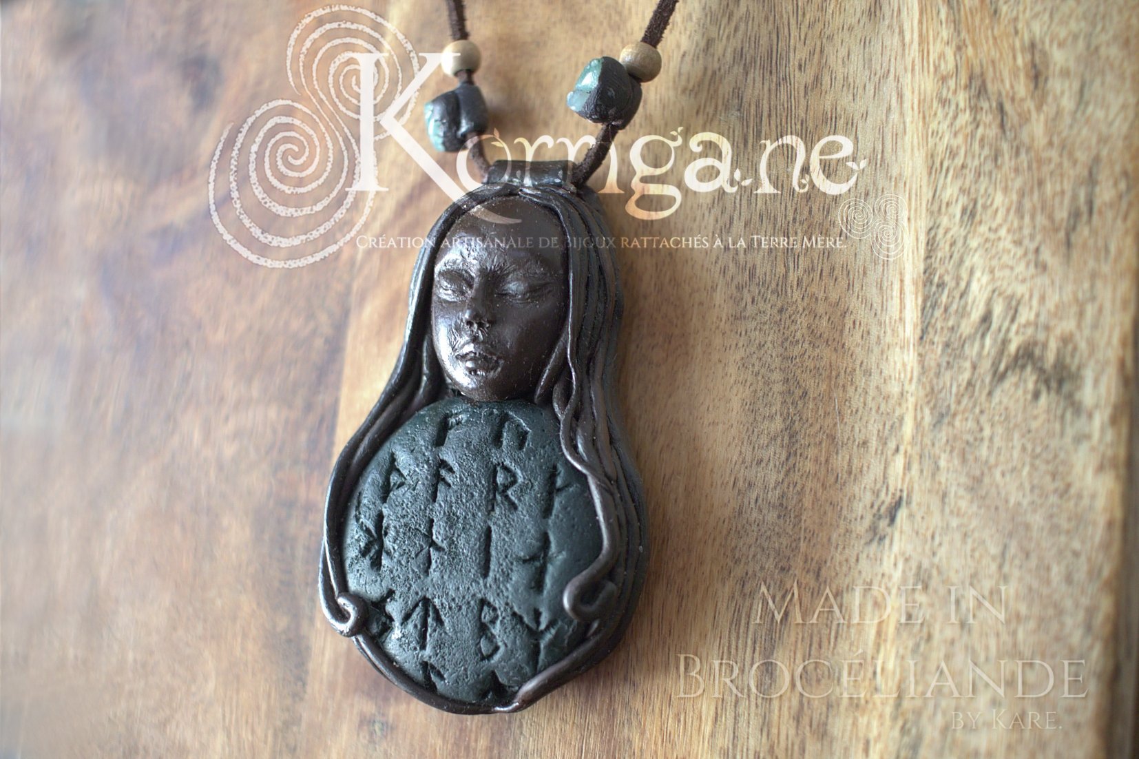 Collier Totem Frejya Déesse-Mère - Runes - korrigane