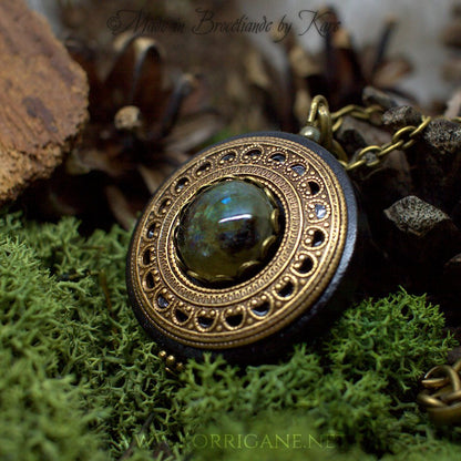 Collier Protection Pendentif 'Amddiffyn' Labradorite - korrigane