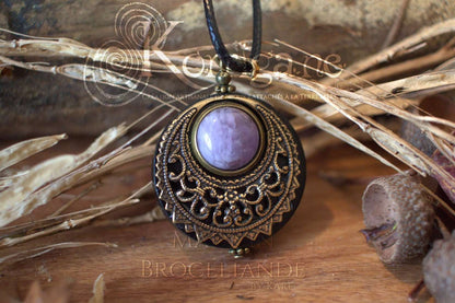 Amulette Lleuad Collier de Protection Lune Korrigane