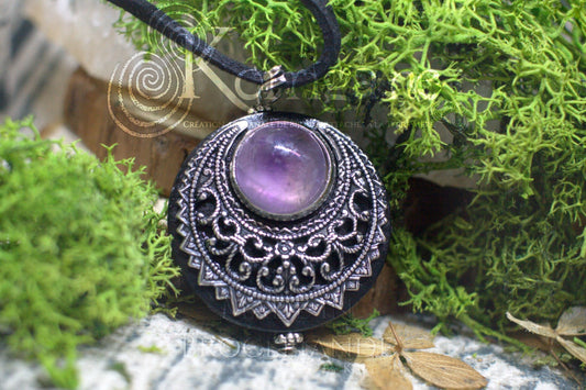 Amulette "Lleuad" Collier de Protection Lune Wicca Améthyste Talisman Triple Déesse - Silver-Filled Liton Korrigane