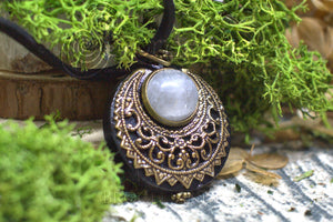 Amulette "Lleuad" Collier de Protection Lune Wicca - Cristal de Roche - Talisman Triple Déesse - Silver-Filled Liton Korrigane