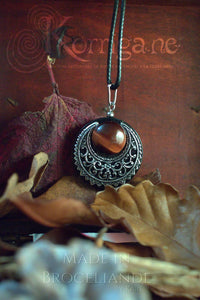 Amulette "Lleuad" Collier de Protection - Lune Wicca - Oeil de Taureau - Talisman Triple Déesse Korrigane