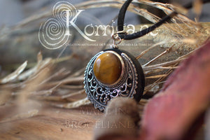 Amulette "Lleuad" Collier de Protection - Lune Wicca Oeil de Tigre - Talisman Triple Déesse Korrigane