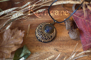 Amulette Lune "Lleuad" Collier de Protection - Labradorite - Wicca - Talisman Triple Déesse Korrigane