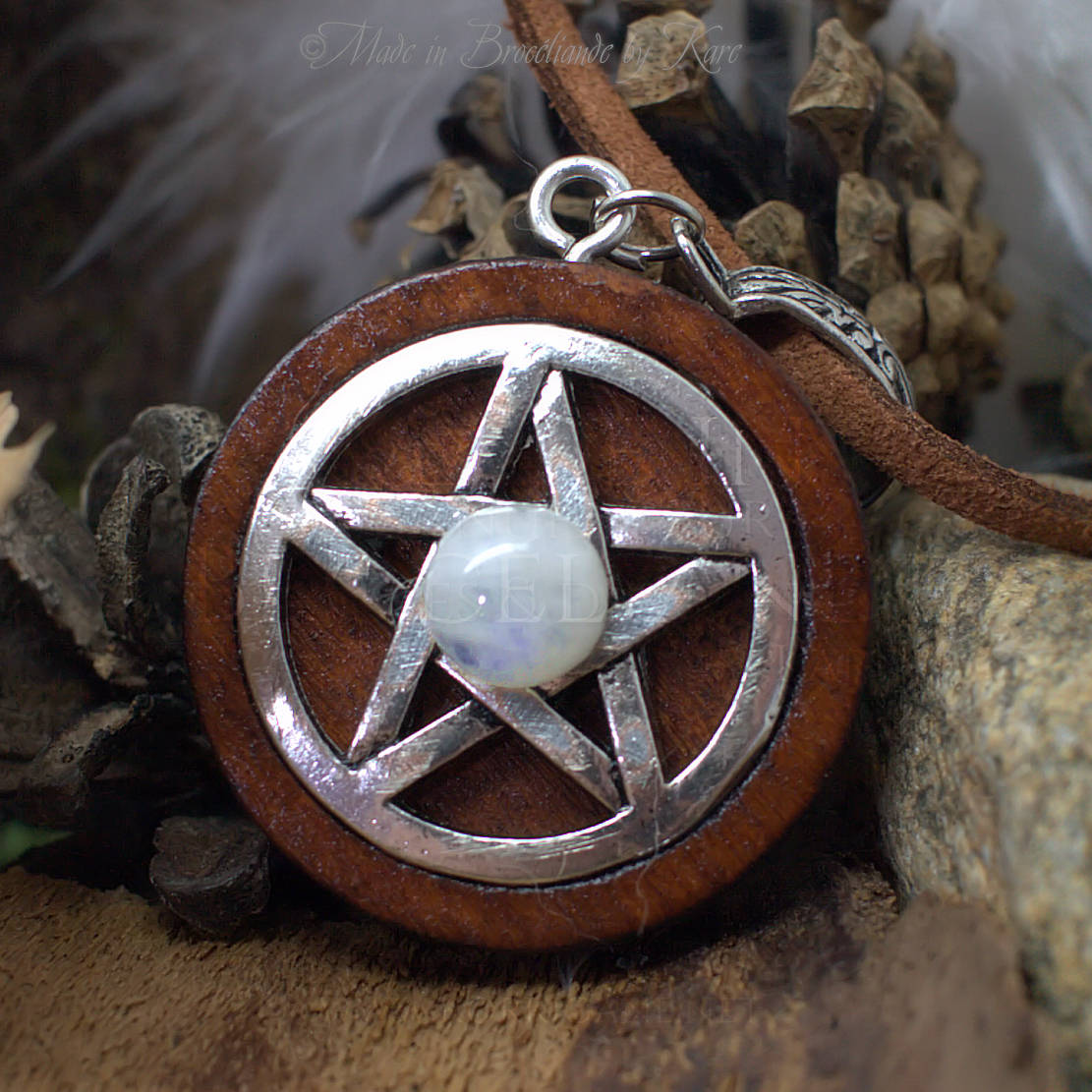Amulette Pentagramme Collier de Protection Païen - Labradorite - Pentacle - Wicca Talisman de Sorcière - Bois Laiton Korrigane