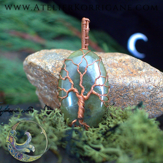 Collier Arbre de Vie en Prehnite Korrigane