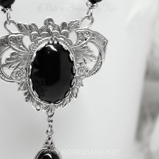 Collier "Elfe Noire" Tour de Tête en cabochon de verre et perles d'Onyx Korrigane