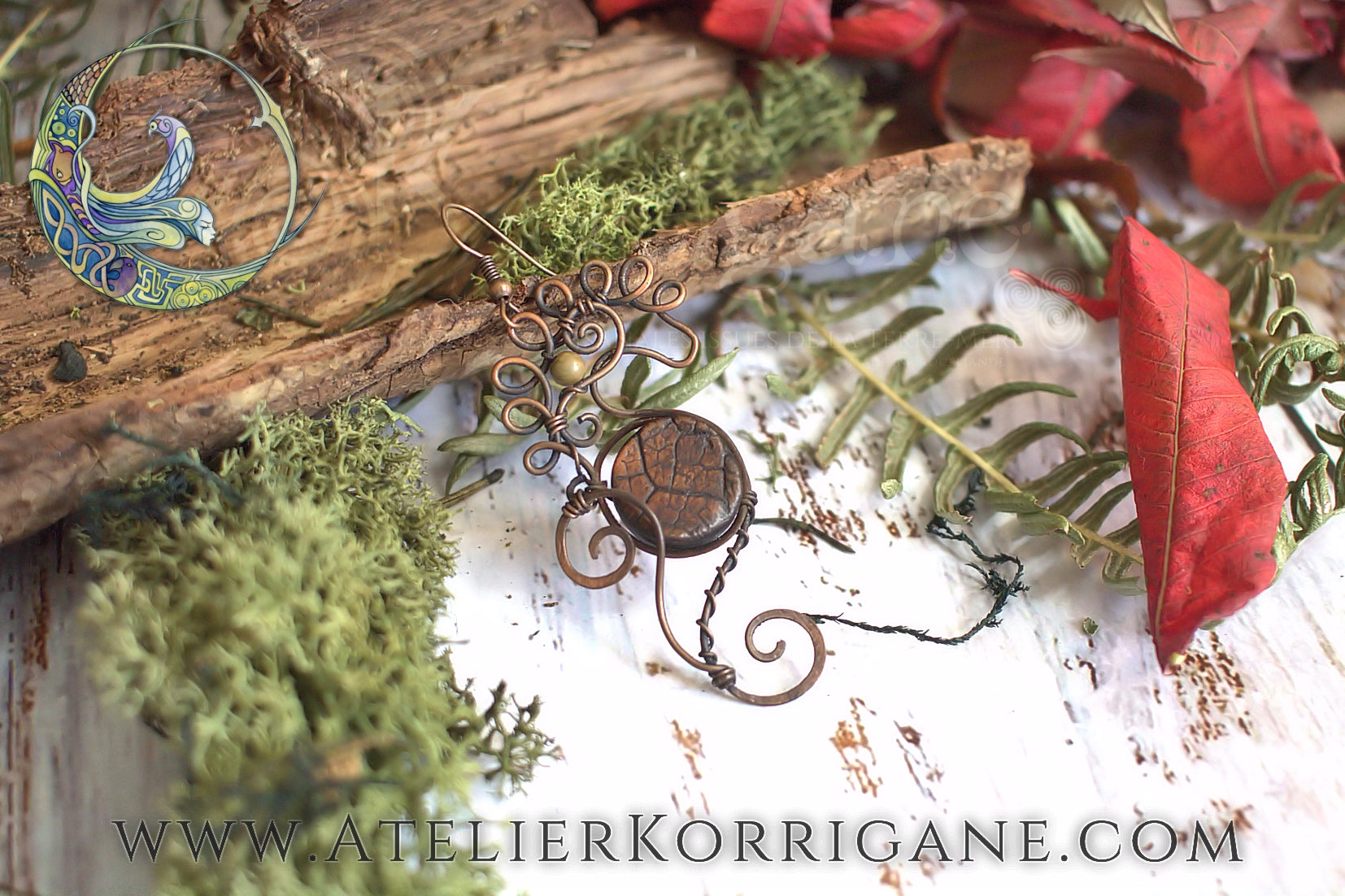 Collier Hippocampe - Cuivre & Bois pétrifié Korrigane